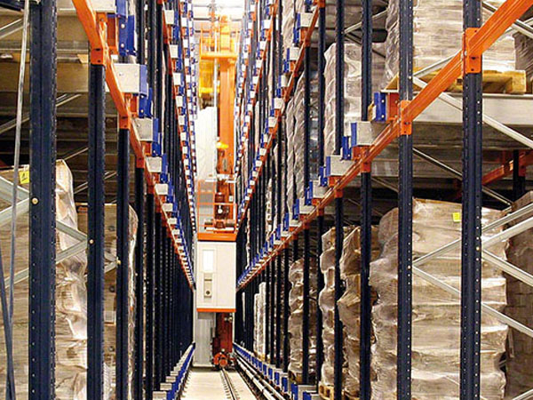 智能仓库货架：不同类型的货物如何存储？
