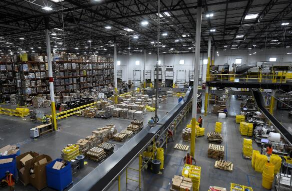 如何提高配送仓库的存储效率？