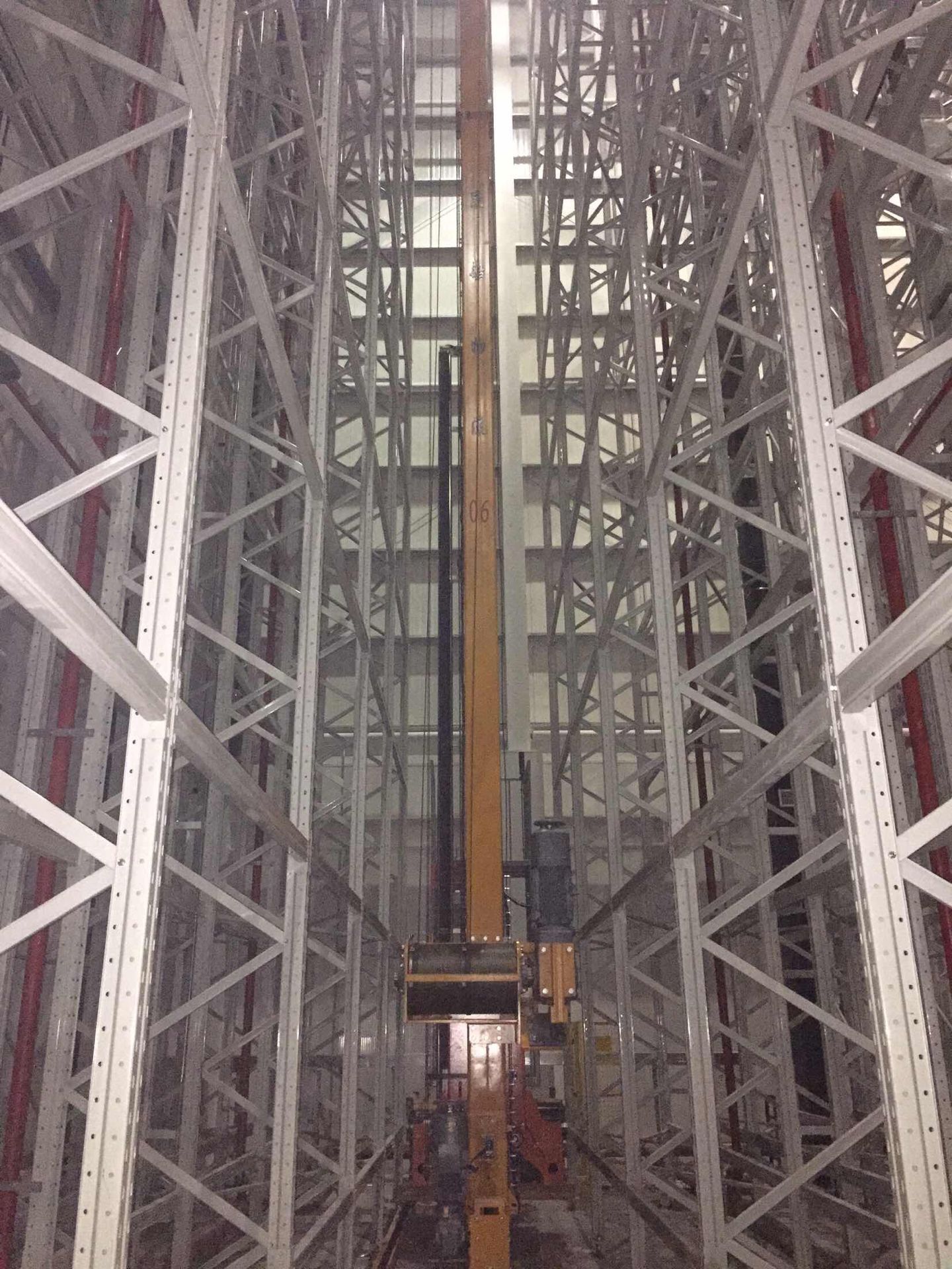 从人工到自动，从平面到立体：立体货架的进化与仓储行业的蜕变